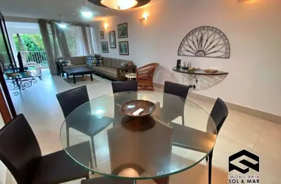 Enorme apartamento, 03 dormitórios à 200m da praia da enseada!