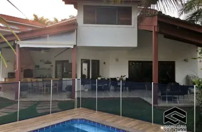 Linda casa em cond. fechado, cercado de muito verde, na praia de pernambuco