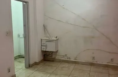 Sala comercial com 1 sala para alugar na Rua Montenegro, Pitangueiras, Guarujá