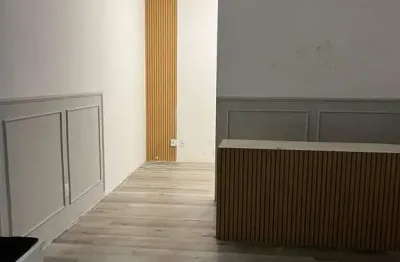 Sala comercial com 1 sala para alugar na Rua Montenegro, Pitangueiras, Guarujá