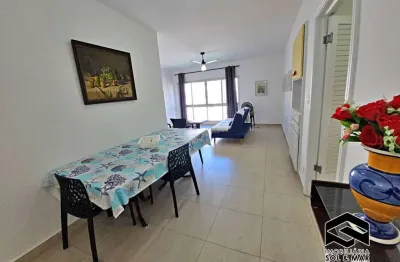 Amplo apto de frente, 95 m² de área útil, apenas 200mts do mar!