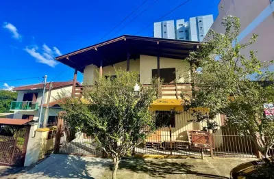 Casa com 3 quartos à venda no De Lazzer, Caxias do Sul 