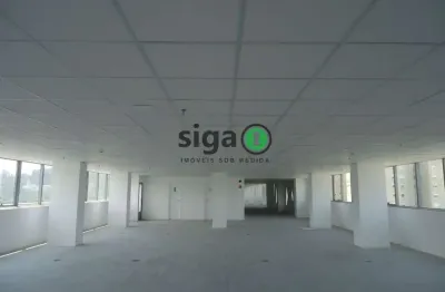 Sala comercial para alugar na Rua Luiz Seráphico Júnior, 511, Chácara Santo Antônio, São Paulo