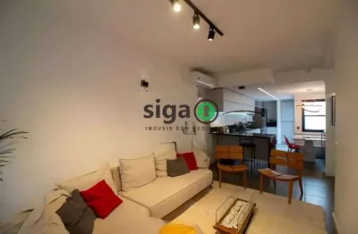 Casa com 3 quartos (1 suíte), cozinha americana e ar condicionado, próx. shopping morumbi