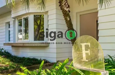 Casa em condomínio, no jd cordeiro, com 4 suites , 6 vagas e piscina à venda
