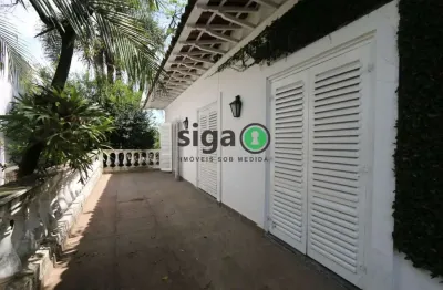 Casa a venda no morumbi com 400m² área útil, 900m² terreno