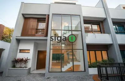 Casa em condomínio fechado, a venda ,com 4 quartos, sendo 2 suites, 4 vagas, no alto da boa vista.