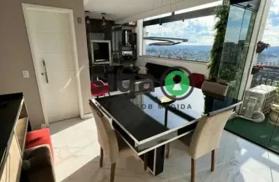 Cobertura á venda na com 2 quartos, 2 vagas e depósito! 114m²