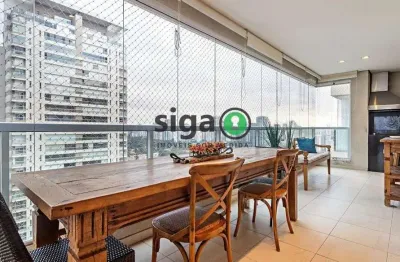 Apartamento à venda com quatro suítes no campo belo.
