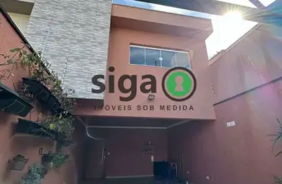 Sobrado novo decorado ? 4 quartos, gourmet e 4 vagas no parque são domingos