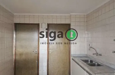 Apartamento 2 quartos sendo 1 suíte e vaga à poucos passos do metrô da linha lillás