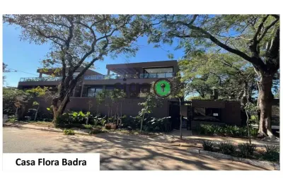 Casa em condomínio fechado com 4 quartos à venda na Rua Regina Badra, 1013, Alto da Boa Vista, São Paulo