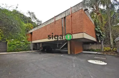 UMA RESIDÊNCIA ICÔNICA NA CIDADE JARDIM | 976 m² | ARQUITETURA ATEMPORAL EM MEIO AO VERDE