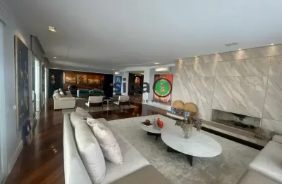 Apartamento mobiliado para locação no Panamby, de 606 m2, 4 suítes e 6 vagas