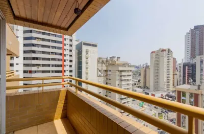 Apartamento com 3 quartos para alugar na rua brigadeiro franco, 1649, centro, curitiba por r$ 3.500