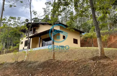 Lindo sítio de alto padrão com piscina e terreno de 310.000m² ( 31 hectares ) à venda em são joão batista/sc