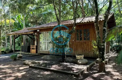 Chácara em meio a natureza com cachoeira e terreno de 1.242m² à venda em canelinha/sc