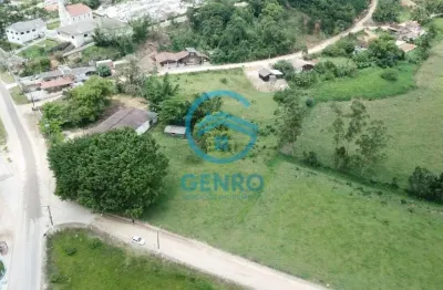 Sítio em meio a natureza em excelente localização e terreno de 16.500m² à venda em tijucas/sc