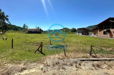 Lote para chácara com escritura pública em condomínio rural com uma excelente infraestrutura à venda em tijucas/sc