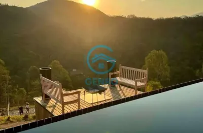 Chácara com casa de campo mobiliada com piscina e uma bela vista do por do sol à venda em canelinha/sc