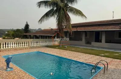 Chácara  á venda com piscina, campo de futebol e churrasqueira, lazer completo