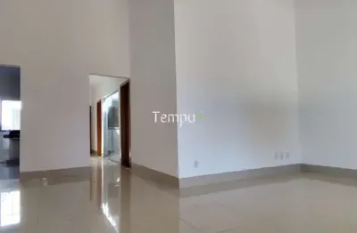 Casa nova, com 3 suítes, área gourmet com churrasqueira, em jardim atlântico, goiânia/go