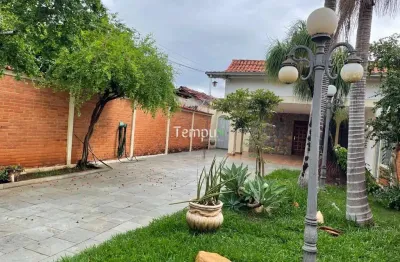 Casa com 3 quartos à venda na Rua 257, 36, Setor Coimbra, Goiânia