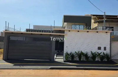 Casa alto padrão à venda no bairro setor faiçalville, com 200m² construídos, 3 suítes, completa em armários