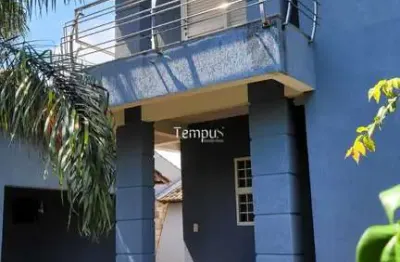 Sobrado único no lote com área de lazer completa e piscina aquecida