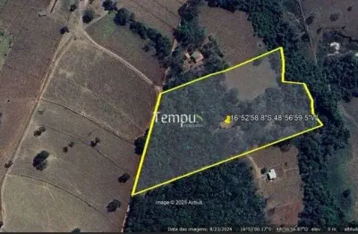 Chácara à venda, 40.046 m² com corrego e bicaDàgua  por R$ 890.000,00 - Zona Rural - Bela Vista /GO