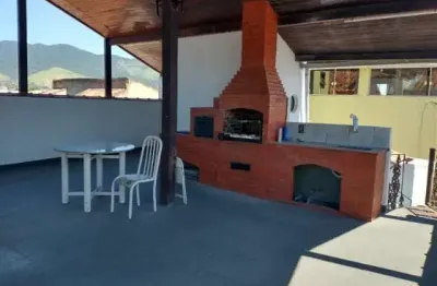 Excelente imóvel quatro quartos c/ piscina em condomínio fechado c/ r.g.i