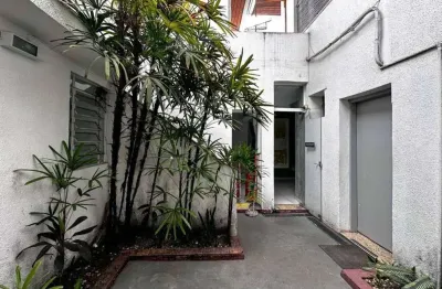 Casa comercial com 7 salas para alugar na Rua Jaceru, 500, Vila Gertrudes, São Paulo