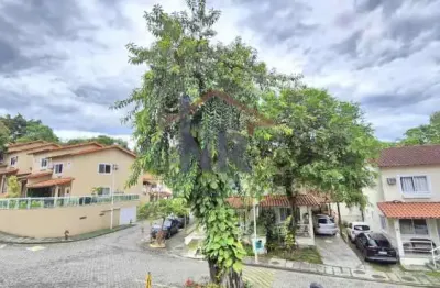 Casa em condomínio fechado com 2 quartos à venda na rua retiro dos artistas, pechincha, rio de janeiro, 74 m2 por r$ 550.000