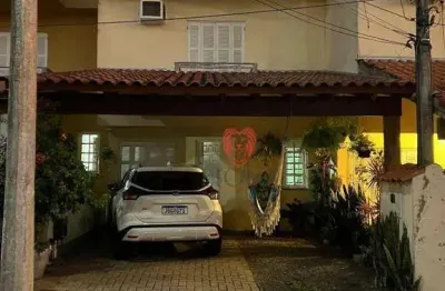 Sobrado com 2 dormitórios à venda, 84 m² por r$ 220.000 - santa cruz - gravataí/rs