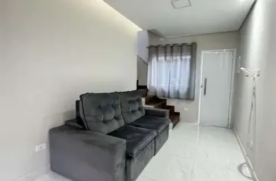 Casa em condomínio com 2 dormitórios na aviação - praia grande/sp