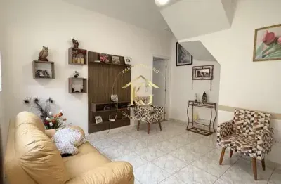 Casa Semimobiliada à Venda no Bairro Canto do Forte, Praia Grande/SP