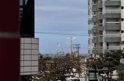 Apartamento semimobiliado de 2 quartos em guilhermina, praia grande - sp