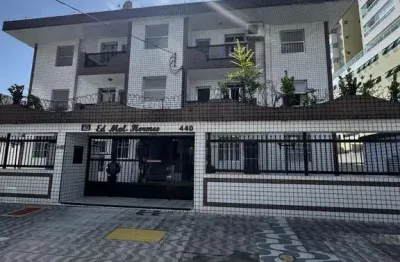 Apartamento semimobiliado de 2 quartos no canto do forte, praia grande
