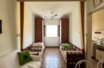 Apresentamos esta encantadora kitnet semimobiliada/boqueirão - praia grande