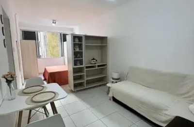 Kitnet guilhermina praia grande ampla reformada pé na areia