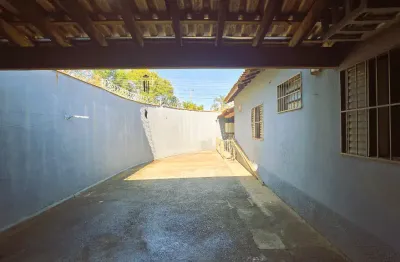 Casa com 3 quartos à venda na Rua Itajubá, 1600, Jardim Javari, Ribeirão Preto