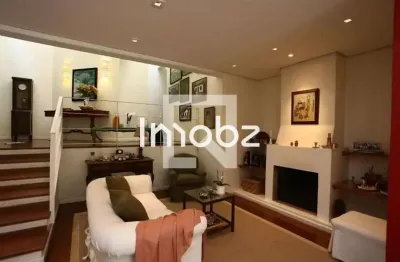 Casa com 3 quartos à venda na Rua Pio IV, 219, Panamby, São Paulo