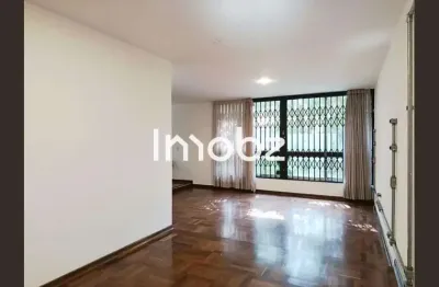 Casa com 3 quartos à venda na Praça Nicolau de Morais Barros Filho, 109, Vila Madalena, São Paulo