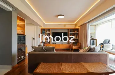 Apartamento com 3 quartos à venda na Rua Fradique Coutinho, 771, Pinheiros, São Paulo