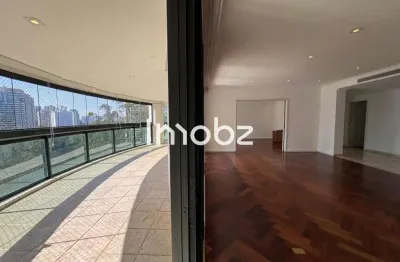 Apartamento com 4 quartos para alugar na Rua Itapaiuna, 1800, Panamby, São Paulo