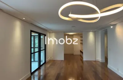 Apartamento com 4 quartos para alugar na Rua Itapaiuna, 1800, Panamby, São Paulo