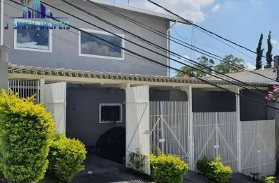Casa 3 suítes, piscina, amplo quintal. cond. próximo shopping granja viana