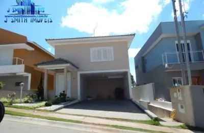 Casa em condomínio, 264m², 3 dorms (1 suíte). condomínio com lazer de clube