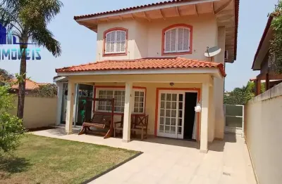 Casa ampla 3 suítes na granja viana, quintal grande com paisagismo