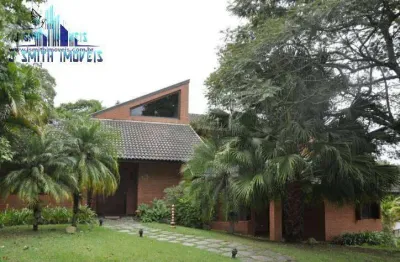 Linda residência com 4 suítes, estilo granja viana, construção de primeira